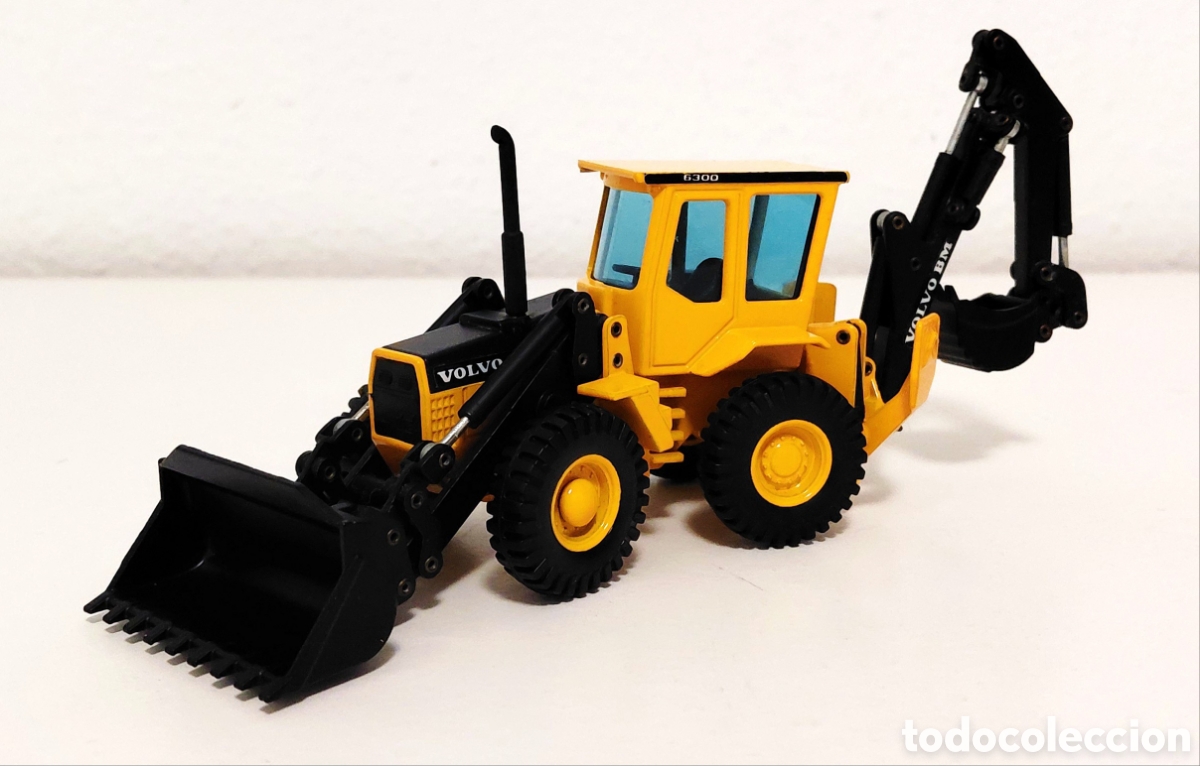 Mod&egrave;les r&eacute;duits: Joal Ref:230 : Retroexcavadora Volvo BM 6300