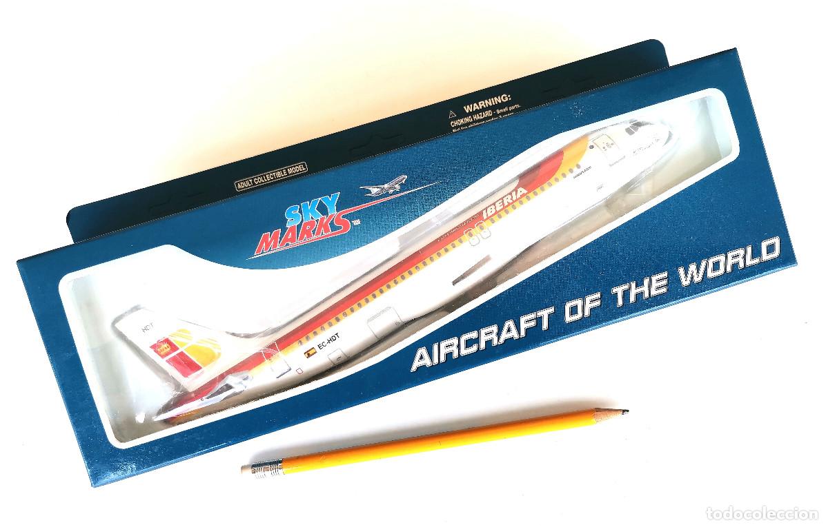 Modelos a escala: SkyMarks 1:150 ● Airbus A320-200 IBERIA (1999-2013) EC-HDT &rdquo;Guggenheim Bilbao&rdquo; Snap-Fit (25cm)