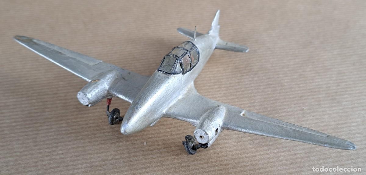 Modelos a escala: Antiguo avi&oacute;n de juguete artesanal en madera, a&ntilde;os 60
