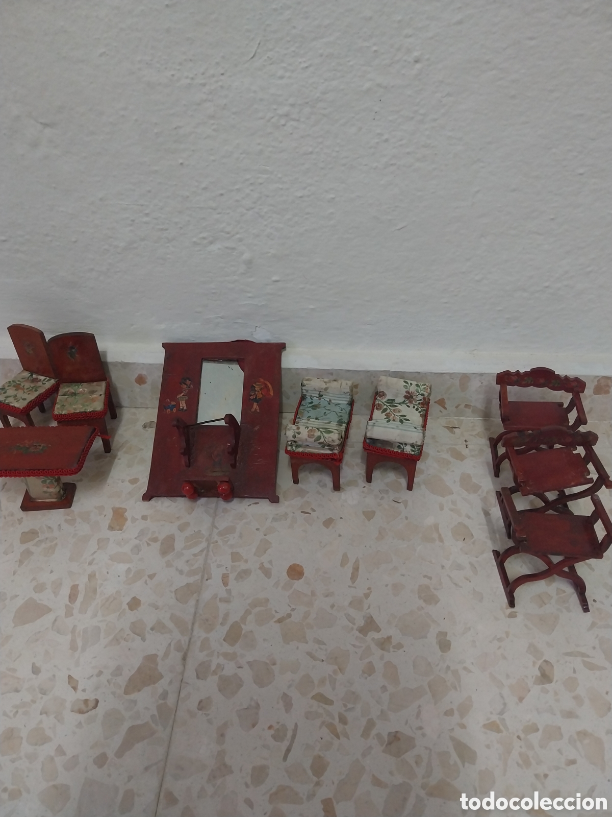 Modelos a escala: Mobiliario de madera para casa - Foto 2
