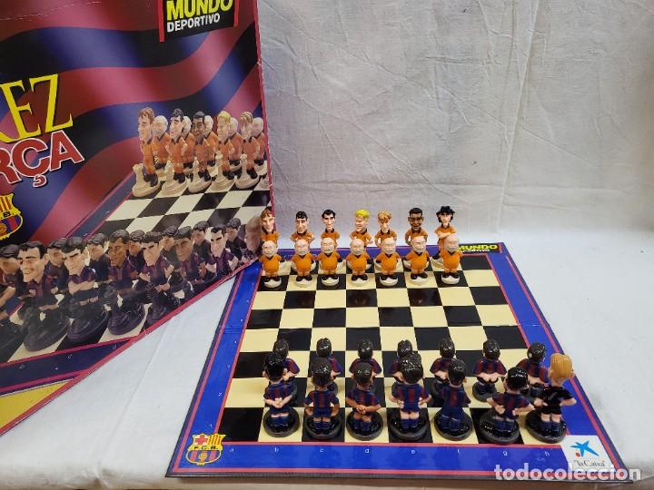Coleccionismo deportivo: AJEDREZ DEL BARSA ,F.C.BARCELONA , INCOMPLETO - Foto 1