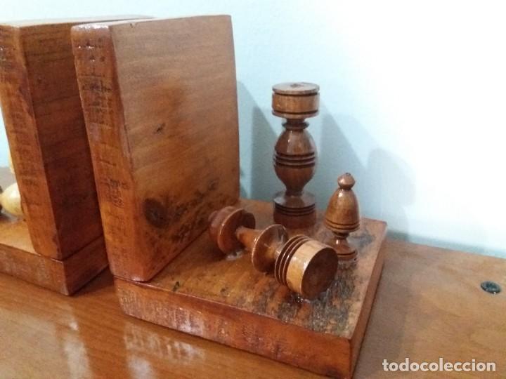 Coleccionismo deportivo: SUJETALIBROS AJEDREZ. &Uacute;NICO. ARTESANAL. - Foto 3