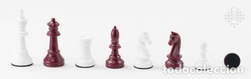 Coleccionismo deportivo: Ajedrez. Chess. Chessmen, plastic, white-red kh 90 mm, plastic bag - Foto 1