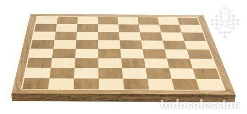 Coleccionismo deportivo: Ajedrez. Chess. Chessboard Walnut Standard, sq 40 mm - Foto 1
