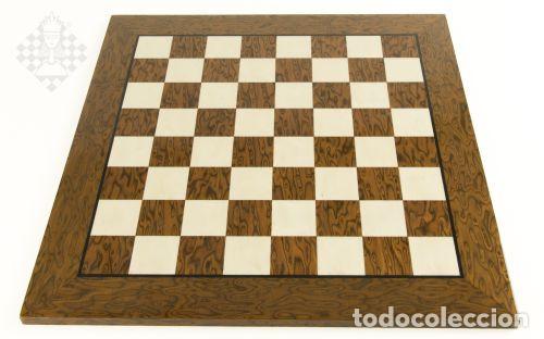 Coleccionismo deportivo: Ajedrez. Chess. Chessboard Brown de Luxe, sq 45 mm - Foto 1