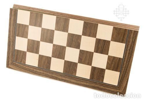 Coleccionismo deportivo: Ajedrez. Chess. Chessboard Walnut folding, sq 45 mm complete felt - Foto 2