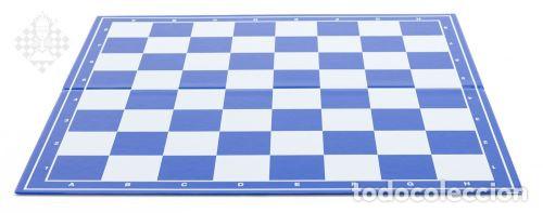 Coleccionismo deportivo: Ajedrez. Chess. Chessboard, foldable, blue-white plastic, field 55 mm - Foto 1