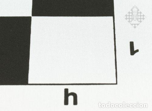 Coleccionismo deportivo: Ajedrez. Chess. Chessboard, rollable, black-white plastic, 57 mm squares - Foto 3