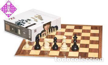 Coleccionismo deportivo: Ajedrez. Chess Starter Box Grey chessmen and board - Foto 1