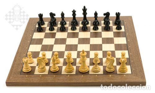Coleccionismo deportivo: Ajedrez. Chess. Wireless e-board walnut - chessmen Ebony with indices - Foto 1