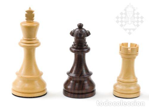 Coleccionismo deportivo: Ajedrez. Chess. USB e-board walnut - chessmen Royal with indices - Foto 6