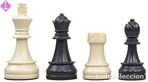 Coleccionismo deportivo: Ajedrez. Chess. DGT Pi with Smart Board (with indices) with plastic chessmen, cable, CD - Foto 3