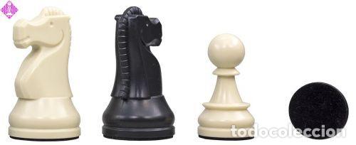 Coleccionismo deportivo: Ajedrez. Chess. DGT Pi with Smart Board (with indices) with plastic chessmen, cable, CD - Foto 4