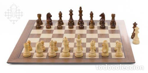 Coleccionismo deportivo: Ajedrez. Chess. DGT Smart Board without indices with chessmen Timeless, cable and software - Foto 1