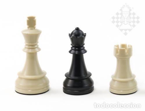 Coleccionismo deportivo: Ajedrez. Chess. DGT Smart Board without indices with chessmen plastic, cable and software - Foto 4