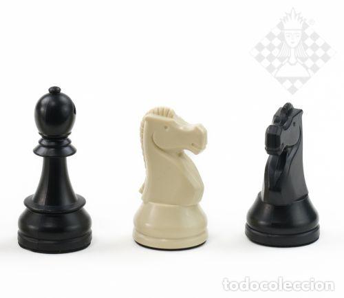 Coleccionismo deportivo: Ajedrez. Chess. DGT Smart Board without indices with chessmen plastic, cable and software - Foto 5