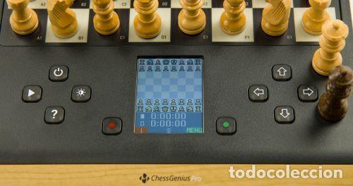Coleccionismo deportivo: Ajedrez. Millennium ChessGenius Pro Wood Edition chess computer - Foto 2
