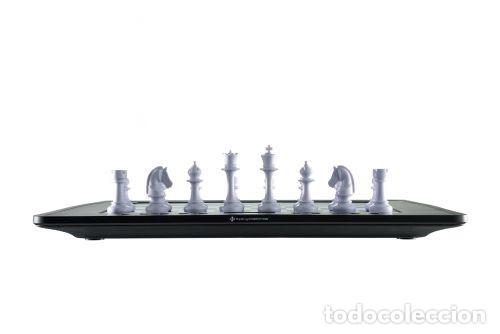 Coleccionismo deportivo: Ajedrez. Millennium The King Competition chess computer OFERTA!!! - Foto 4