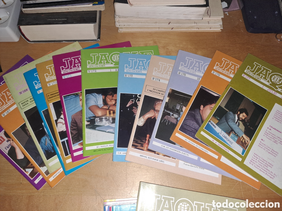 Coleccionismo deportivo: Lote jaque revista espa&ntilde;ola de ajedrez. Gens una sumus