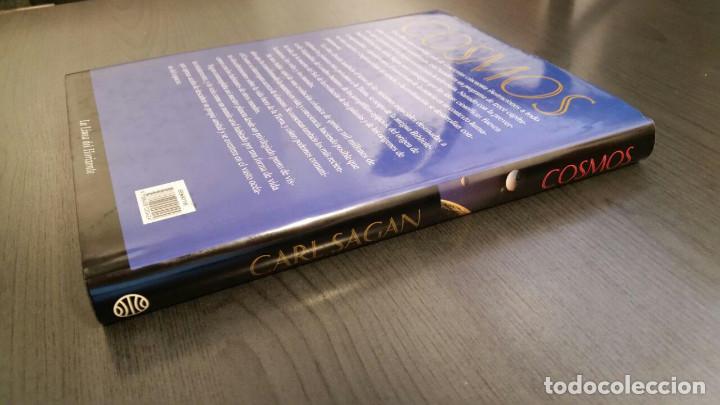 Libros antiguos: COSMOS CARL SAGAN - Foto 8