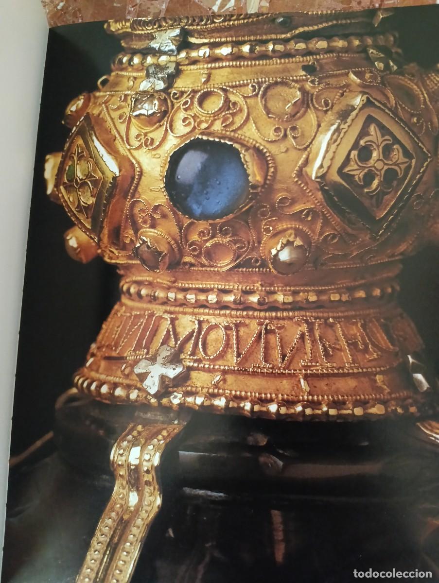 Libros antiguos: Tesoros de Castilla y Le&oacute;n de la prehistoria a ... - Foto 3