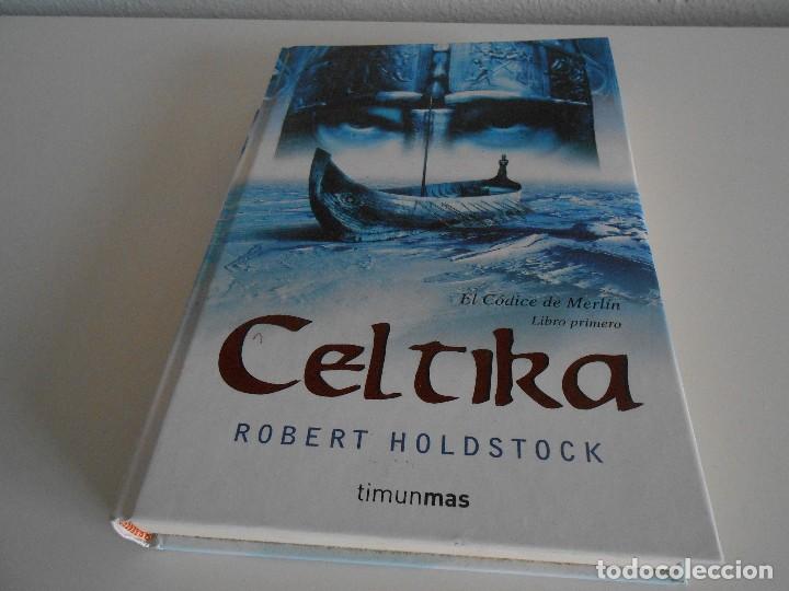 Libros antiguos: Celtika,El C&oacute;dice de Merl&iacute;n. Libro Primero. - Foto 1