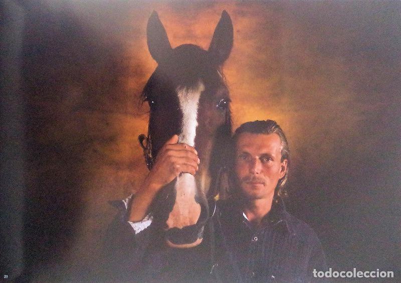 Libros antiguos: ARTHUS-BERTRAND. (Yann) e Jean-Louis Gouraud. - CAVALOS. - Foto 2