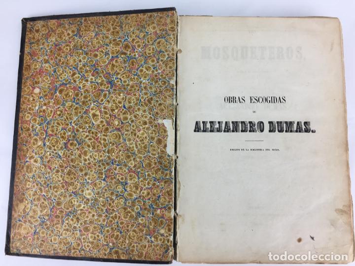 Libros antiguos: ALEJANDRO DUMAS LOS MOSQUETEROS 1849 PRIMERA PARTE - Foto 1