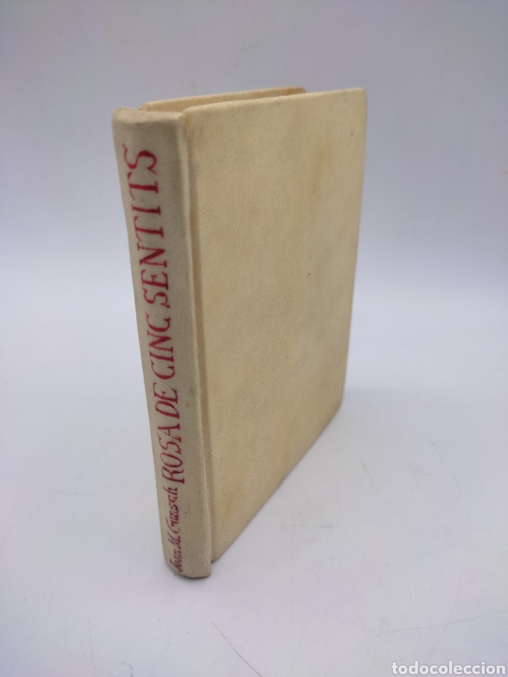 Libri antichi: La rosa de cinc sentits a&ntilde;o 1950 ejemplar numerado encuadernado en pergamino