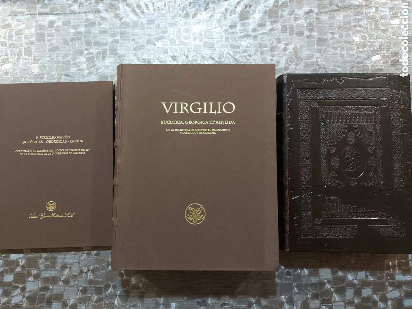 Libros antiguos: Buc&oacute;licas, Ge&oacute;rgicas y Eneida (Opera de Virgilio). facsimil. - Foto 1