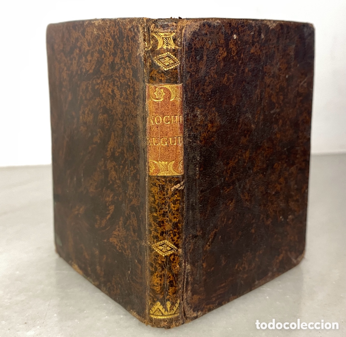 Libros antiguos: CADALSO, Jos&eacute;. Noches l&uacute;gubres por el coronel. Establecimiento Central de Librer&iacute;a. [1850 h.].
