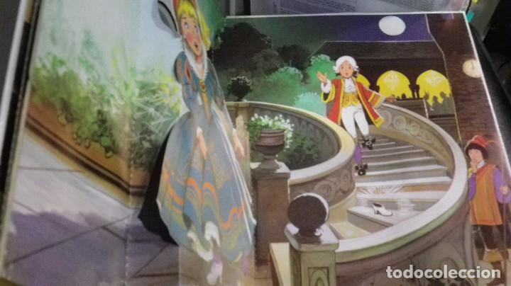 Libros antiguos: LA CENICIENTA TROQUELADO DESPLEGABLE - Foto 4