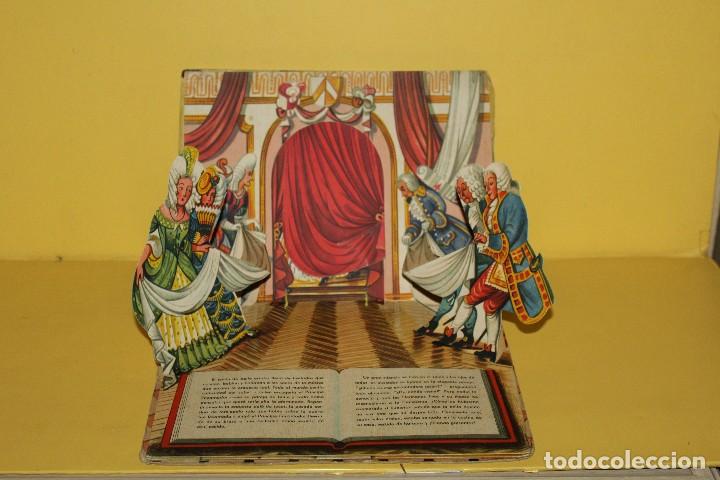 Libros antiguos: ANTIGUO CUENTO LA CENICIENTA -TROQUELADO - 1967 - Foto 6