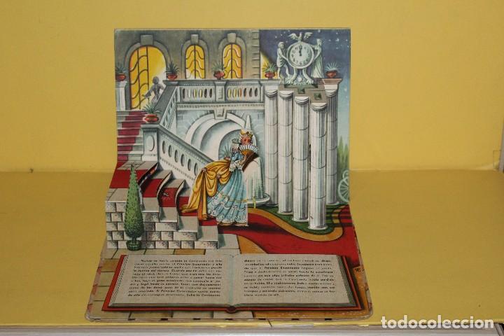 Libros antiguos: ANTIGUO CUENTO LA CENICIENTA -TROQUELADO - 1967 - Foto 7
