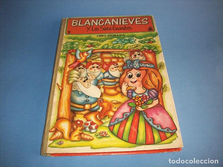 Libros antiguos: diorama blancanieves y los siete enanitos - Foto 1