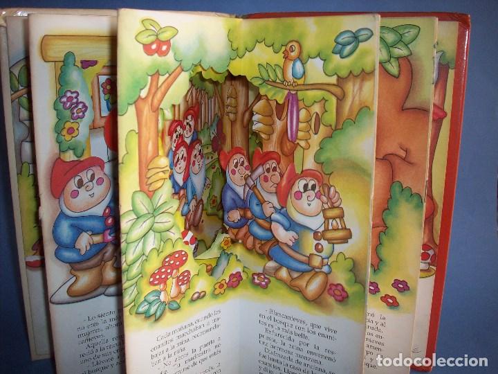 Libros antiguos: diorama blancanieves y los siete enanitos - Foto 3