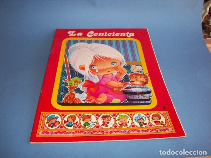 Libros antiguos: carrusel de cuentos clasicos la cenicienta - Foto 1
