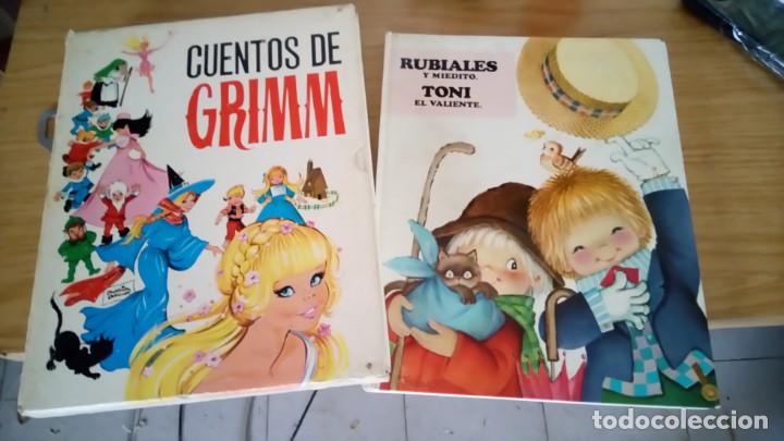 Libros antiguos: Cuentos de Grimm y libro de cuentos de Ferrandiz - Foto 1