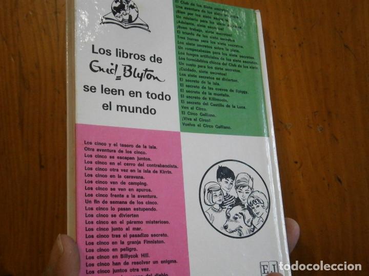 Libros antiguos: LOS CINCO JUNTO AL MAR - Foto 2