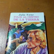 Libros antiguos: LIBRO MINIBIBLIOTECA DE LA LITERATURA UNIVERSAL PETETE.VIAJE AL CENTRO DE LA TIERRA. J. VERNE. 1982