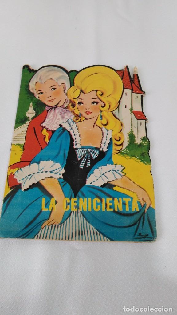 Libros antiguos: CUENTO TROQUELADO.LA CENICIENTA EDITORIAL VILMAR ,6 ptas - Foto 1