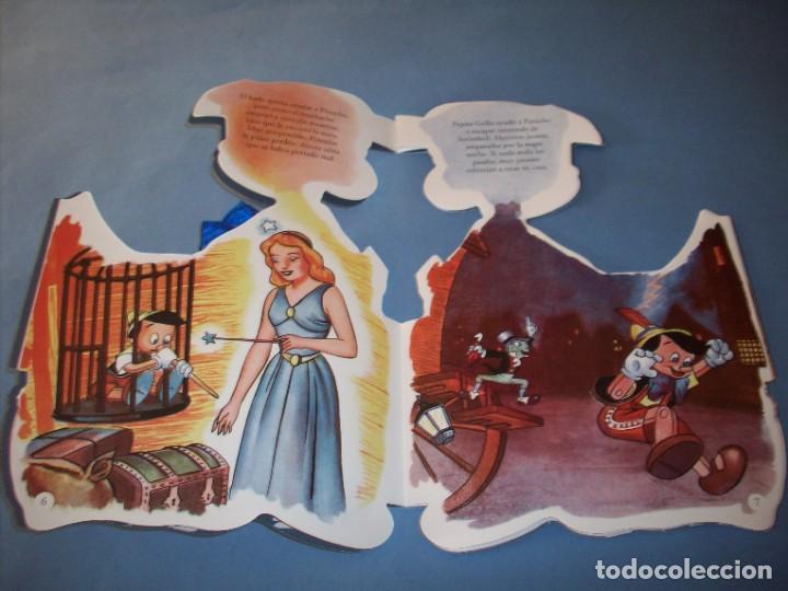 Libros antiguos: cuento troquelado disney pinocho - Foto 2