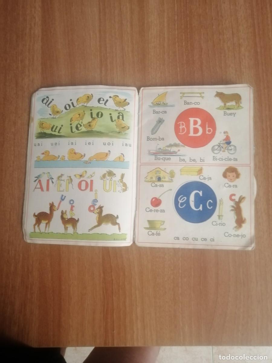 Libros antiguos: CUENTO A B C DE CAPERUCITA Y PULGARCITO ,A E I O U - Foto 3