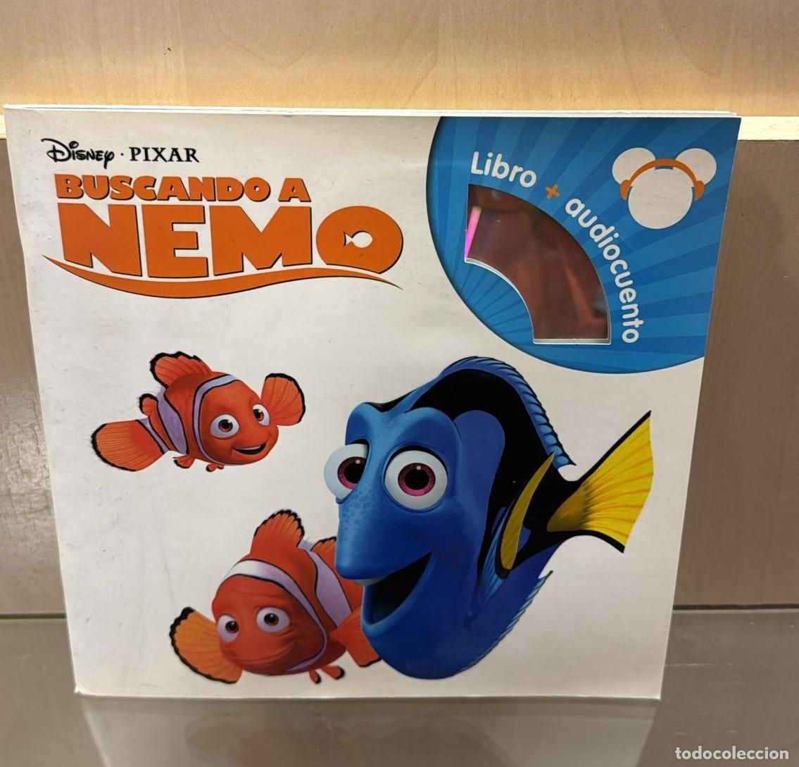Libros antiguos: Libro + audiocuento Disney Buscando a Nemo (2&ordm;USO) - Foto 1