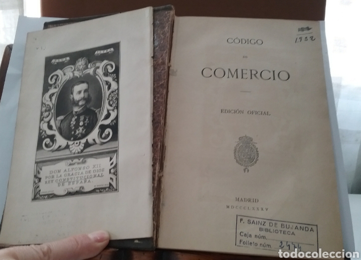 Libros antiguos: Libro C&oacute;digo de Comercio edici&oacute;n oficial Madrid 1885. - Foto 2