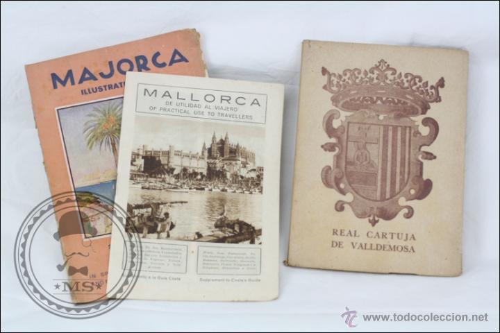 Libros antiguos: Conjunto de 3 Cuadernillos/Libros de Mallorca - Cartuja de Valldemosa y Gu&iacute;as de Viajes - 19 x 14 Cm