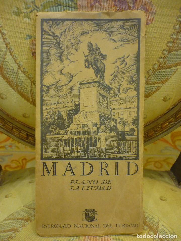 Old books: PLANO DE LA CIUDAD DE MADRID. &Eacute;POCA DE LA 2&ordf; REP&Uacute;BLICA. 112 X 81 CMTS.