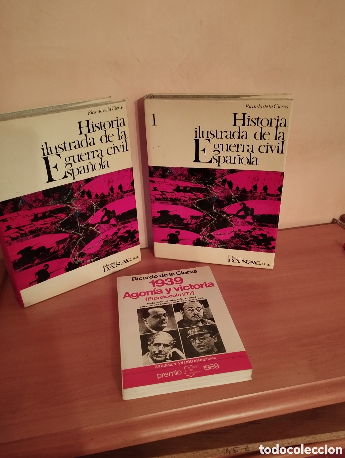 Libros antiguos: Libros de Espa&ntilde;a Ricardo de la Cierva - Foto 1