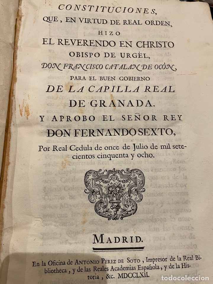 Libros antiguos: Constituciones de la Capilla Real de Granada - Foto 1