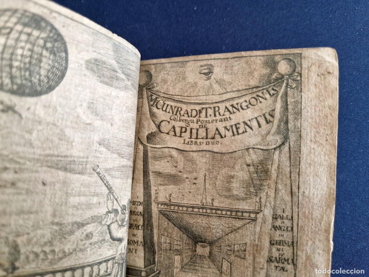 Libros antiguos: Rango - De Capillamentis (Historia de las Pelucas) - 1663 - Grabado - Curiosidad